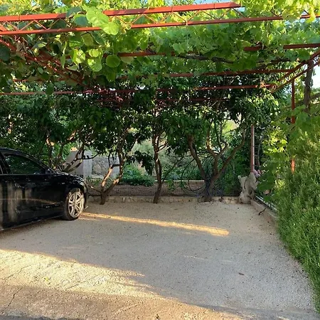 Olive Apartment Grebastica